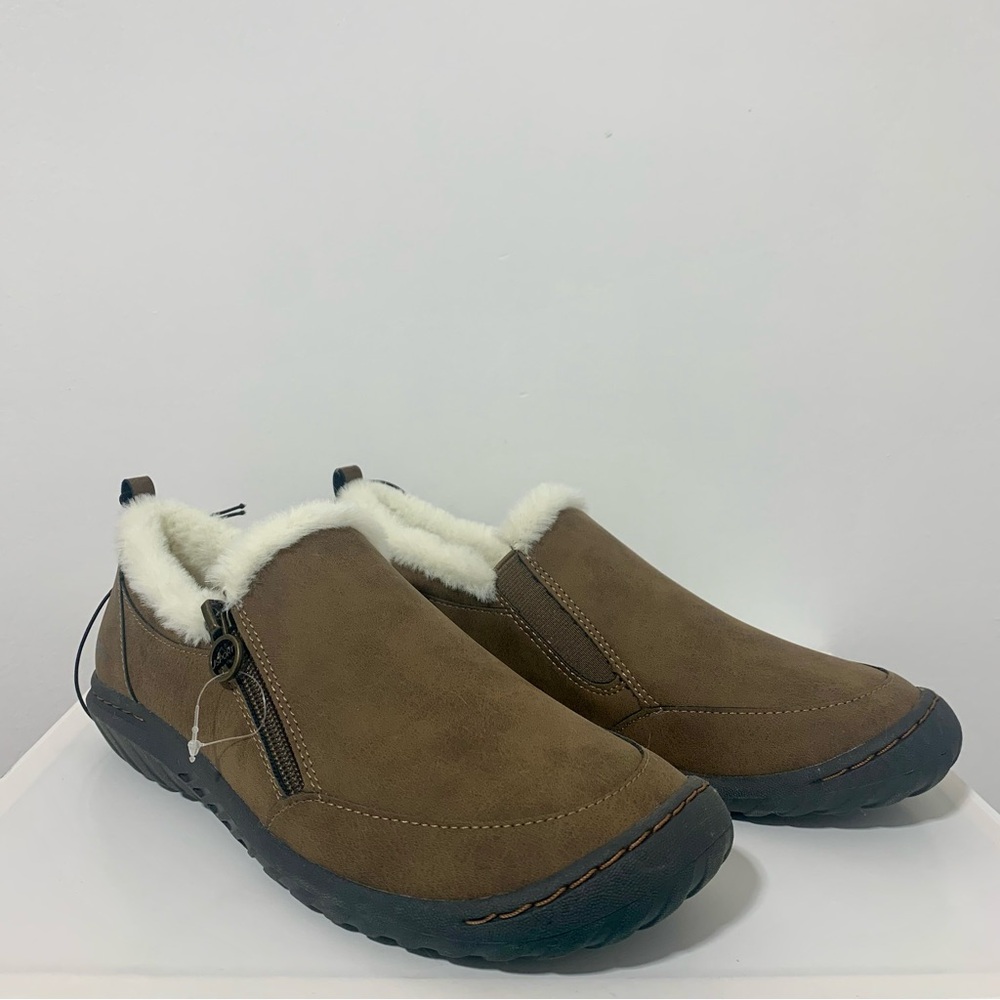 Cozy Brown Slip-On Shoes with Faux Fur Lining
